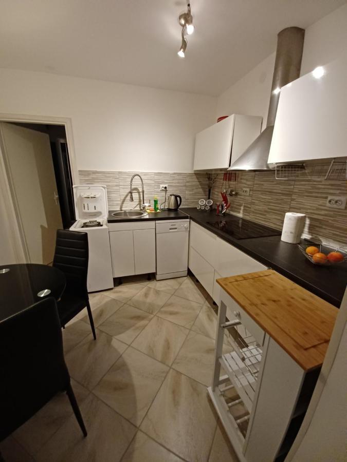 Apartamento Blue &Red Dramalj Exterior foto